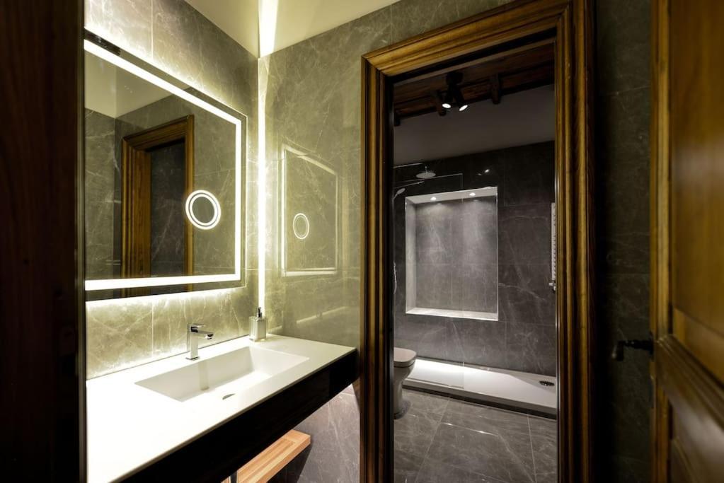 Appartamento The Frattina - Luxury Serviced Roma